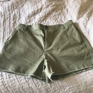 Madewell Olive green shorts.